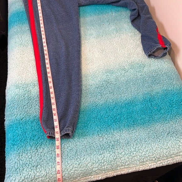 🔥Tommy Hilfiger Blue Joggers with Red Stripe🔥 - Picture 7 of 7